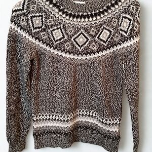 Old Navy Black and White Patterned Sweater